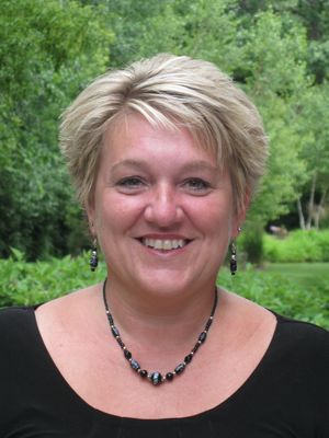 Julianne Drews
